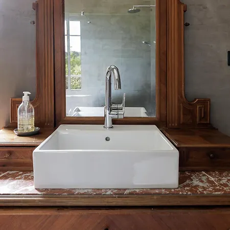 La Glaciere, Ostalaria Agricol ゲストハウス Tresques