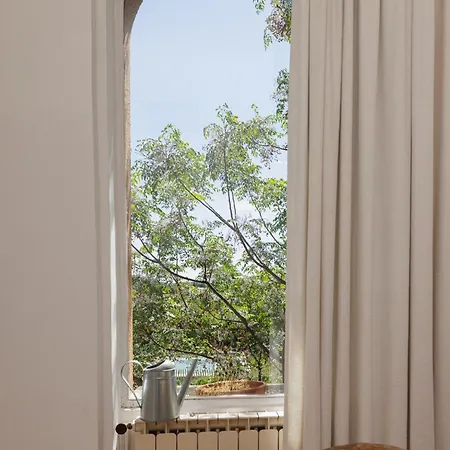 La Glacière, Ostalarià Agricol