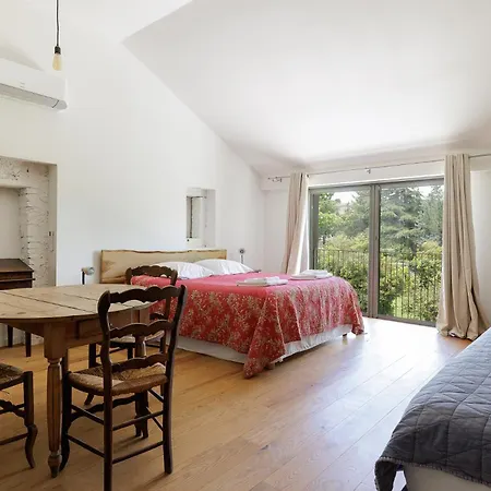 La Glaciere, Ostalaria Agricol Guest house