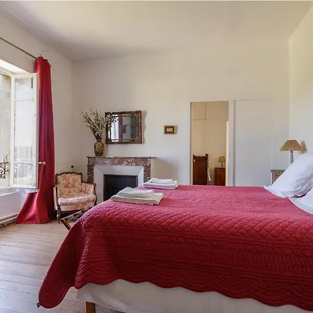 La Glaciere, Ostalaria Agricol Guest house *